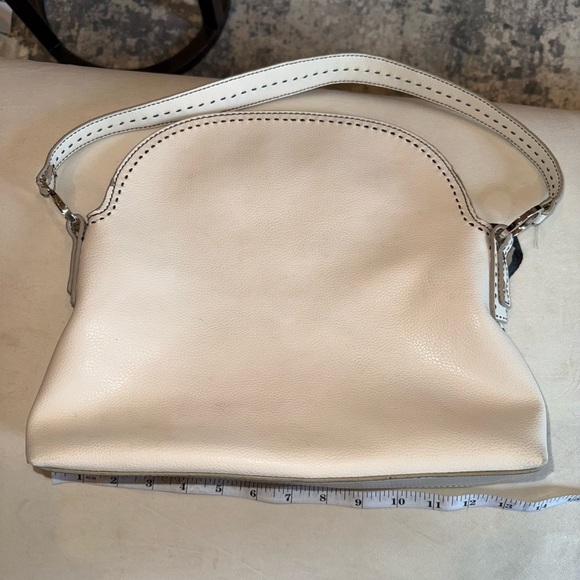 Tommy Hilfiger Slouchy White Shoulder Bag - Picture 5 of 11